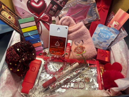 💘 Valentine’s Mystery Box | 20 Item Bundle 💘